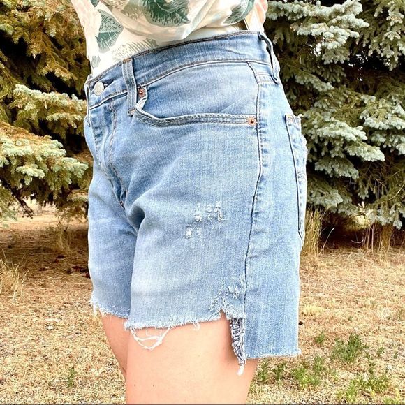Custom Levi’s Denim Jean Cutoff Shorts Distressed Levi’s 541 32” Waist JORTS - Picture 4 of 7